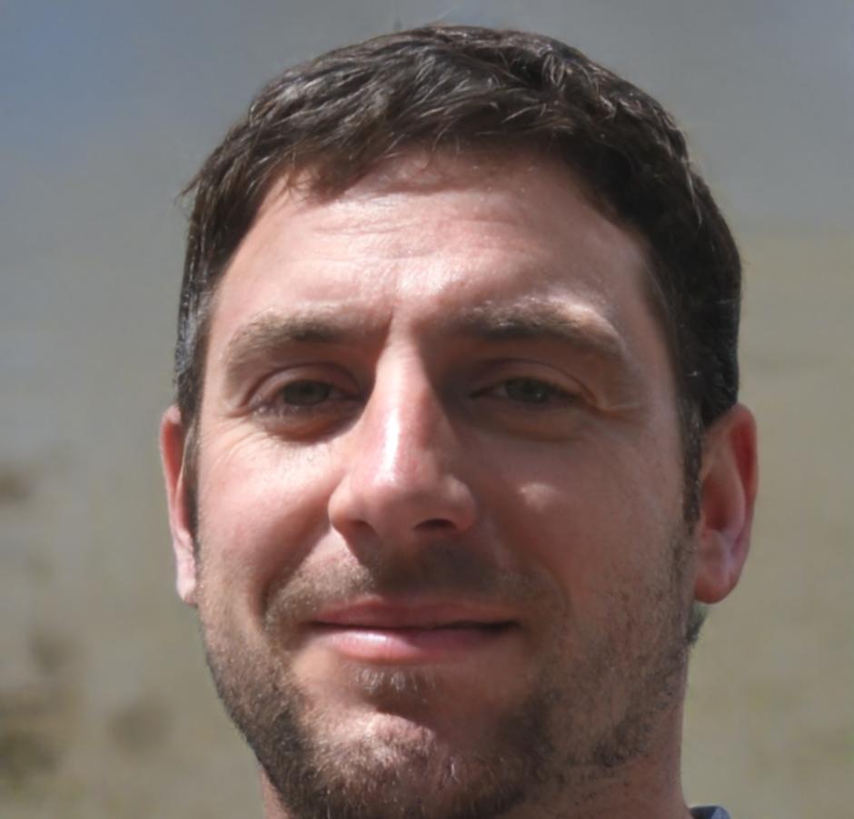 Портрет эксперта Александра Михайлова